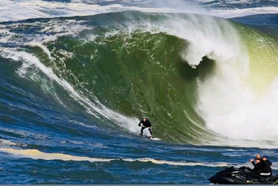 Ondas grandes movimentam Itacoatiara e antecipam clima do IBW 2026