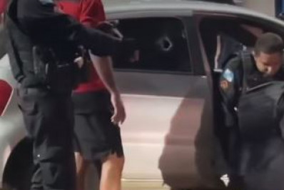 PM é baleado ao reagir a tentativa de assalto em Duque de Caxias