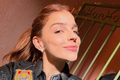 Gabriela Medvedovsky divulga fotos em clima de despedida de 'Três Graças'