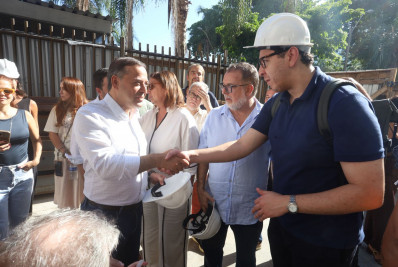 Prefeito Rodrigo Neves e reitor da UFF vistoriam obras do Novo Cinema Icaraí