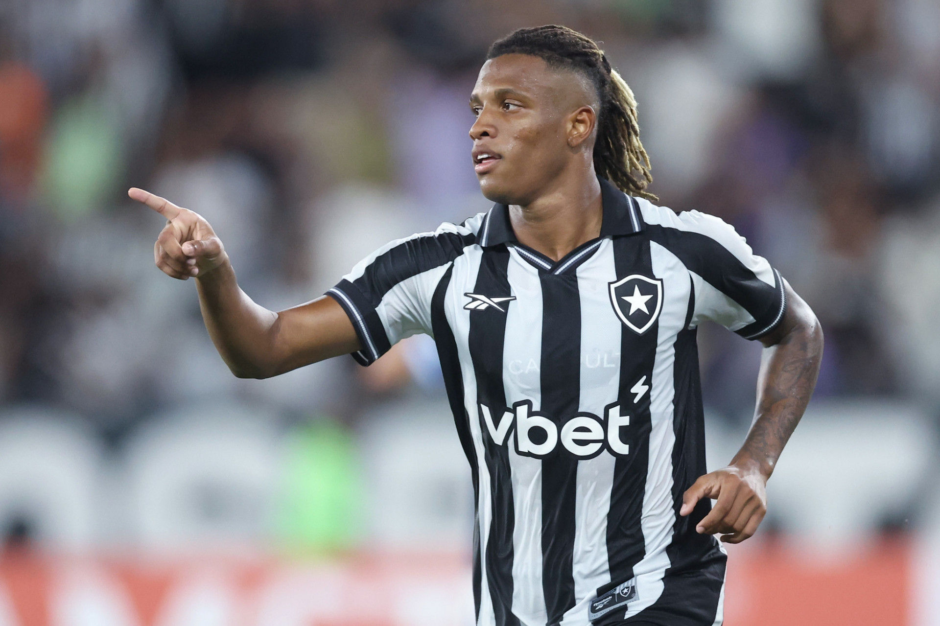 Danilo comemora gol que garantiu a vitória do Botafogo - Vítor Silva / Botafogo