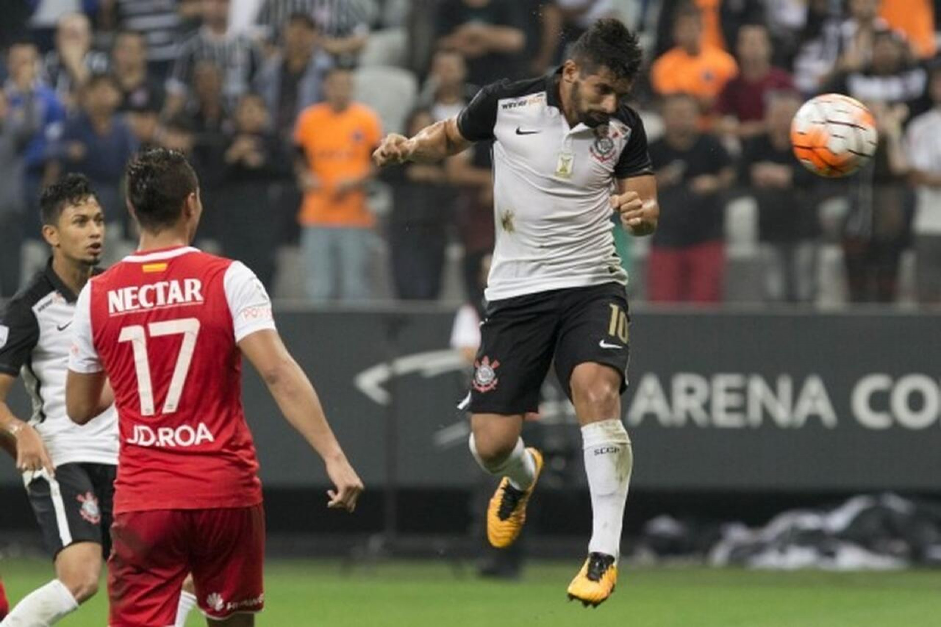 Corinthians tenta melhorar retrospecto e encerrar jejum de 10 anos na altitude