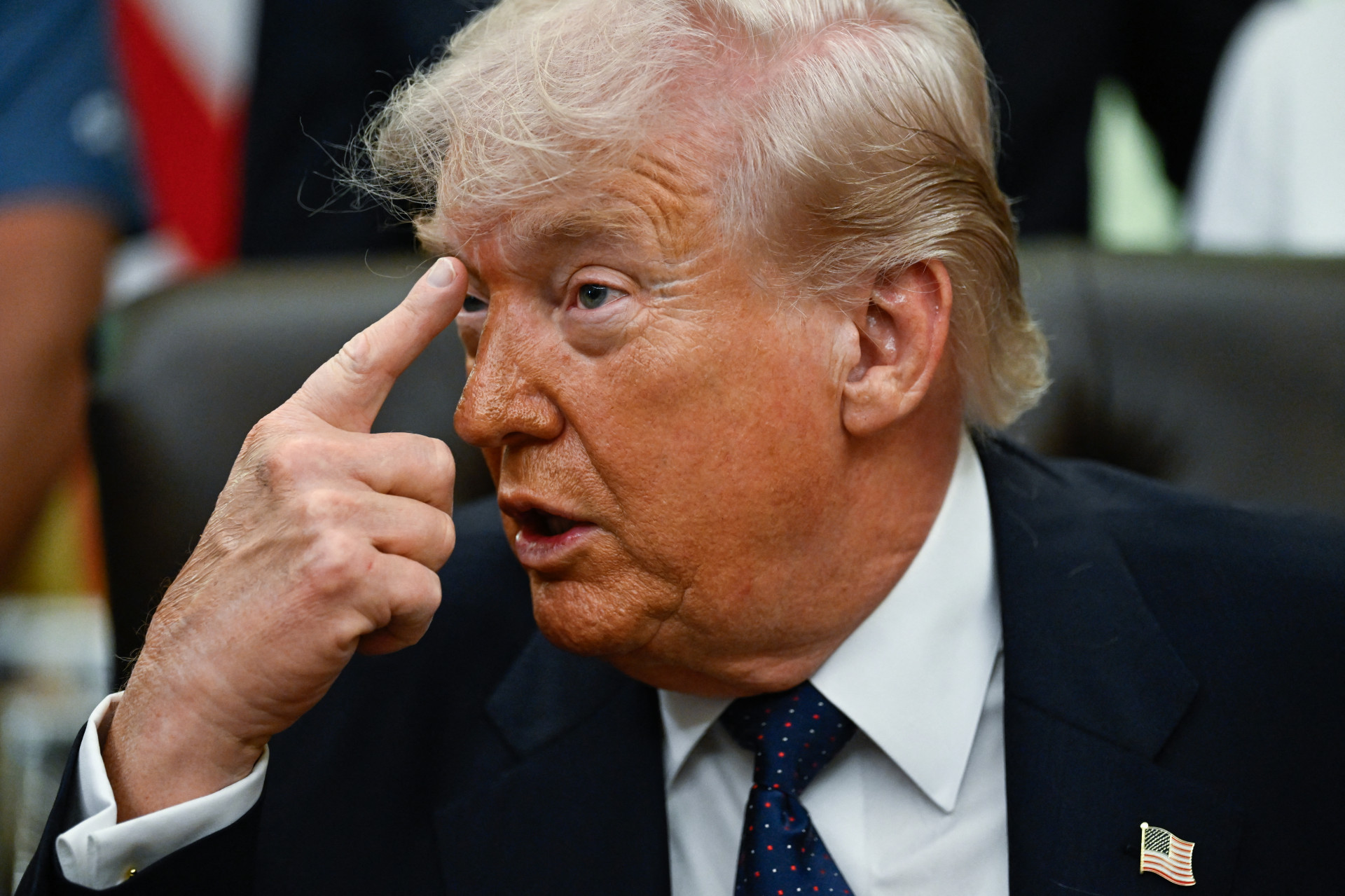 Trump suspendeu escolta de navios em Ormuz após Arábia Saudita barrar uso de base espaço aéreo