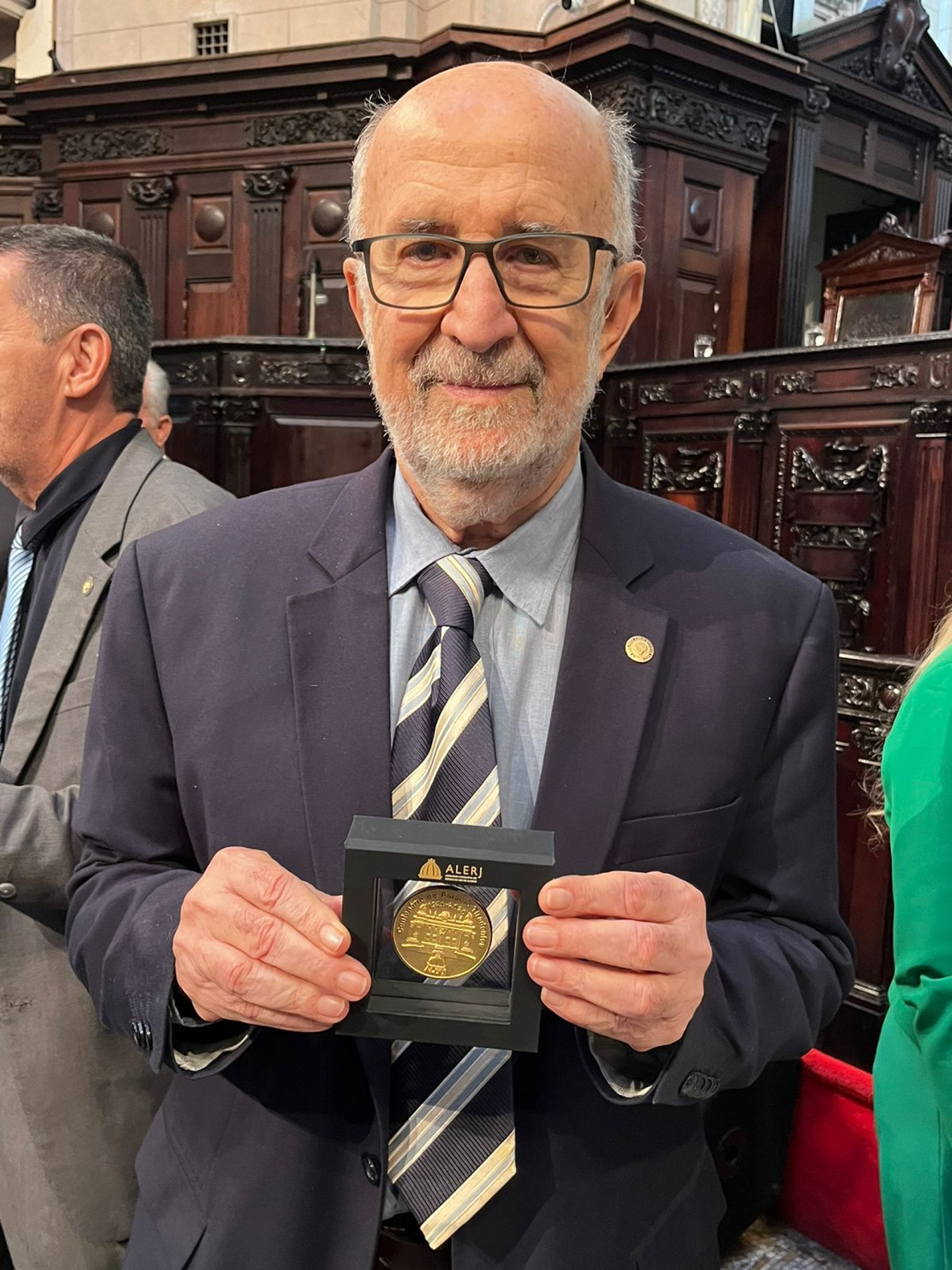 Deputado Luiz Paulo (PSD) recebe a Medalha do Centenário - DIvulgação