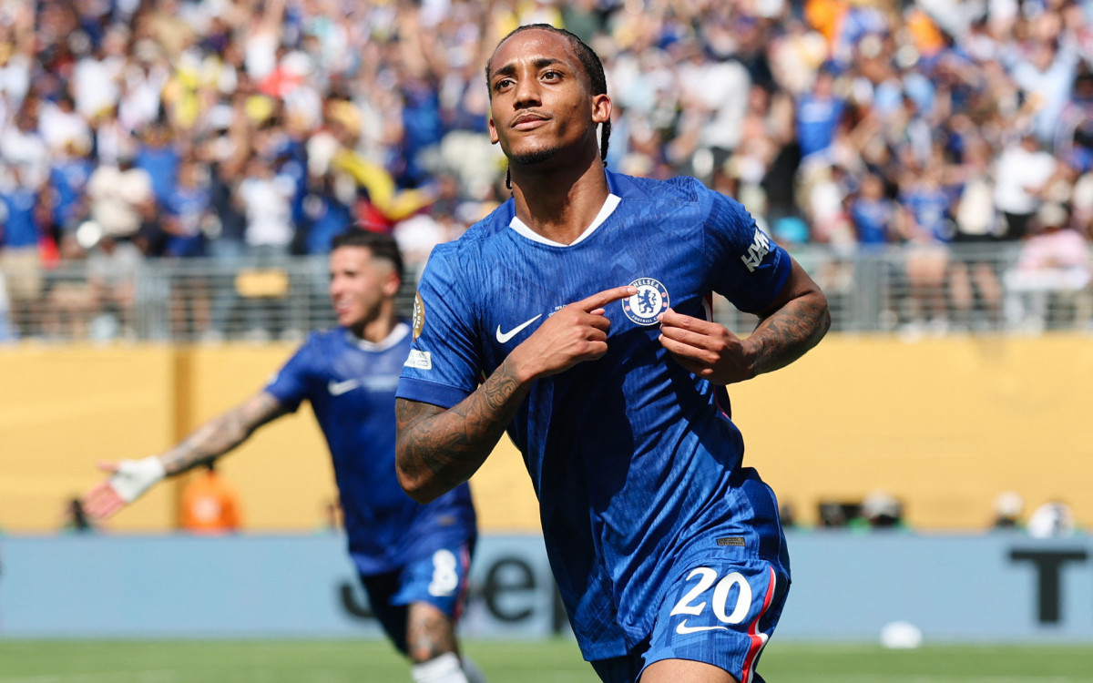 João Pedro celebra gol pelo Chelsea na final da Copa do Mundo de Clubes