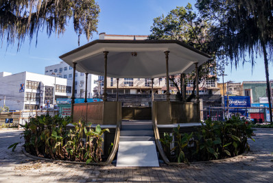 Praça Veríssimo de Mello ganha nova vida e recoloca o coração histórico de Macaé no centro da cidade