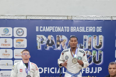 Jovem atleta de Niterói conquista título brasileiro no parajiu-jitsu