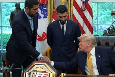 Donald Trump se impressiona com Poatan em encontro antes do UFC Casa Branca: 'Mãos enormes'