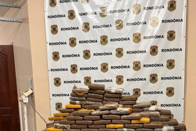 Forças de segurança apreendem cerca de 300 kg de drogas na fronteira entre Brasil e Bolívia