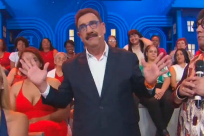 Vídeo: Ratinho faz comentário homofóbico em programa e é alvo de críticas