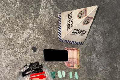 Suspeito tenta fugir pulando muros, mas acaba preso com drogas em Rio das Ostras