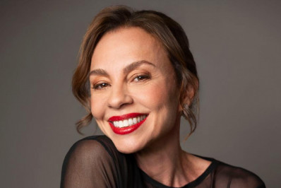 Carla Marins revela como vai comemorar o dia das mães e fala sobre reta final de 'Três Graças'