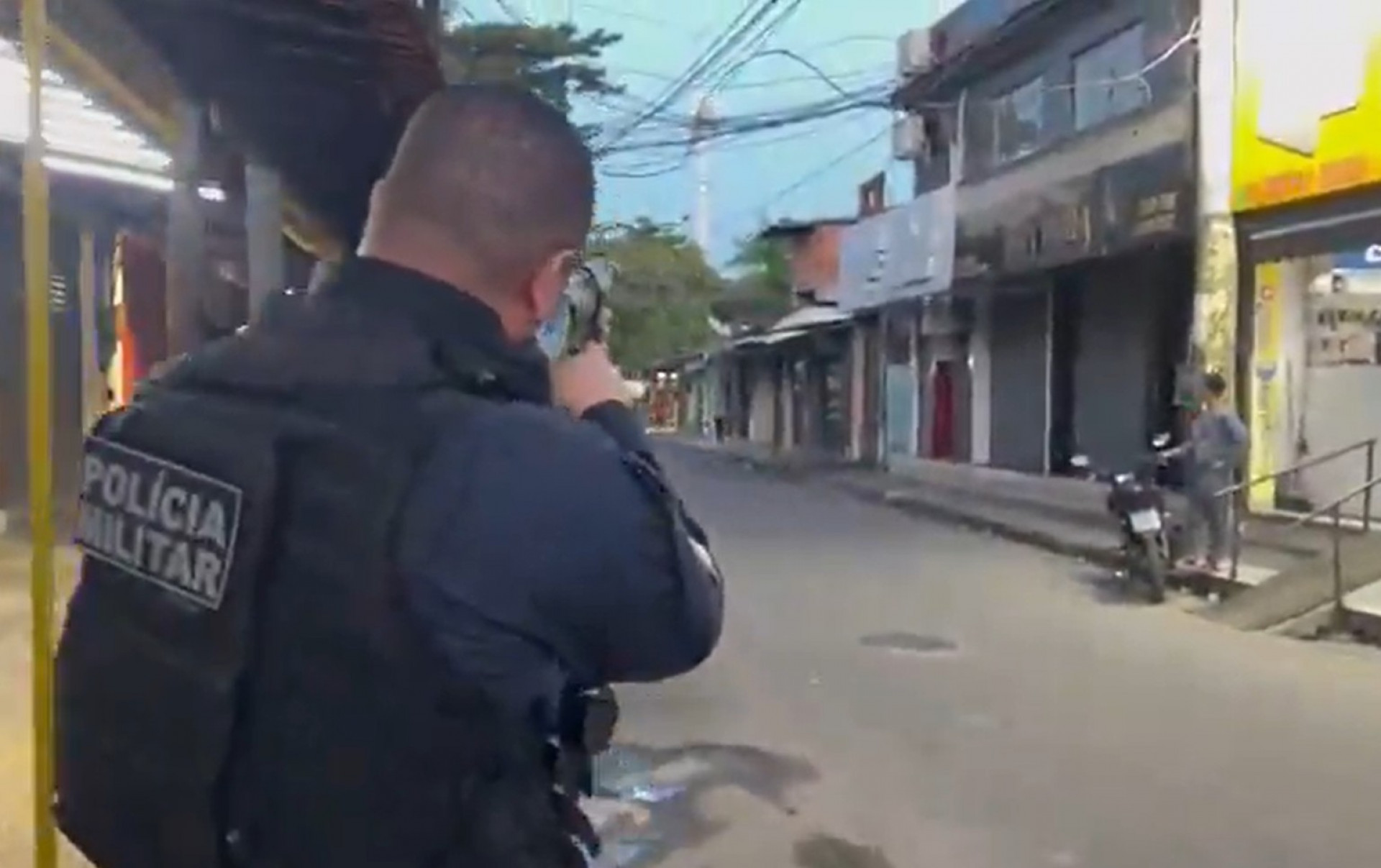 Policiais militares realizam operação na Cidade de Deus nesta quinta-feira (7) - Reprodução / Redes Sociais