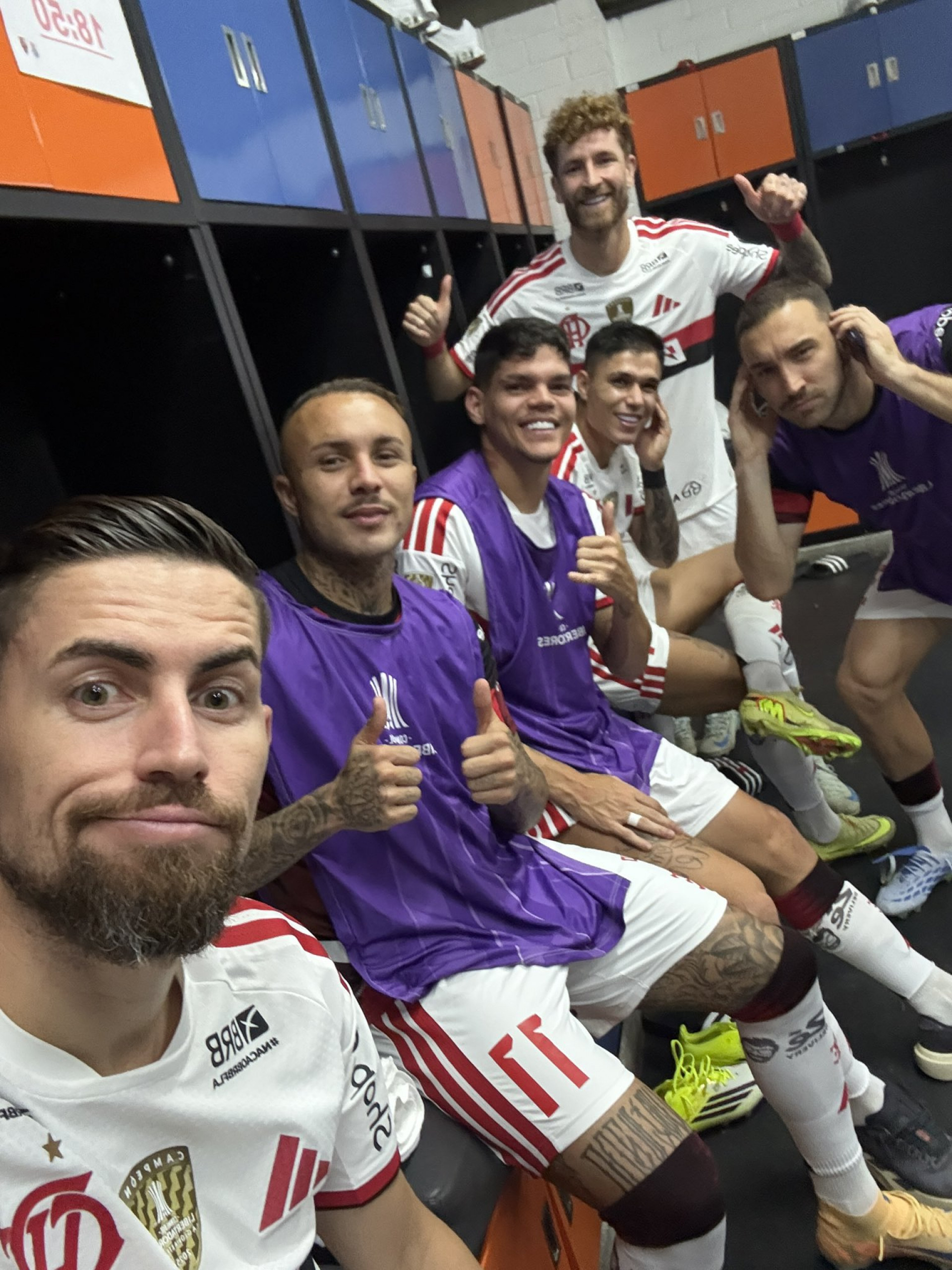 Jorginho usa redes sociais para dizer que está tudo bem com time do Flamengo