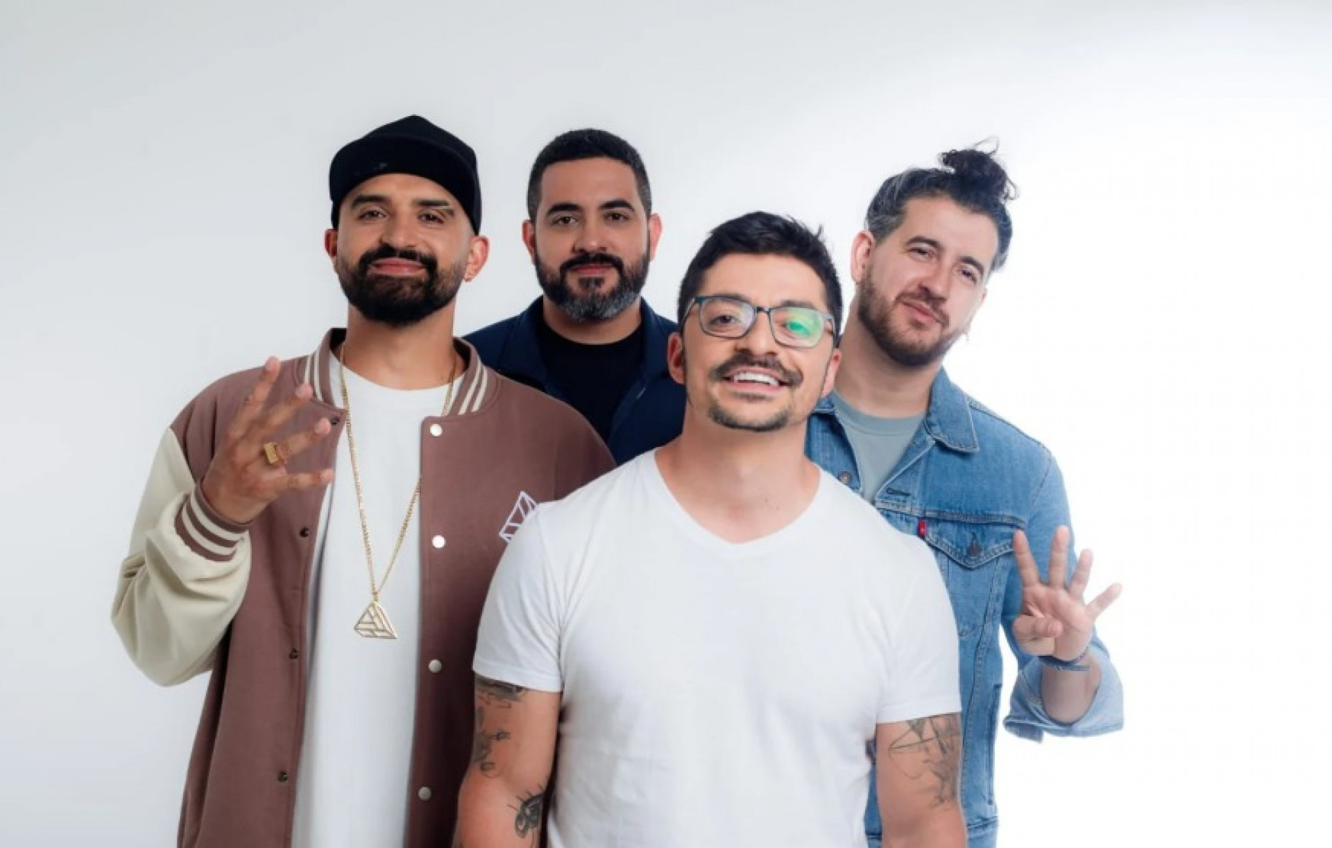 Teatro Imperial tem programação com destaque para humor, dança, música e projetos gratuitos em Petrópolis no mês de maio