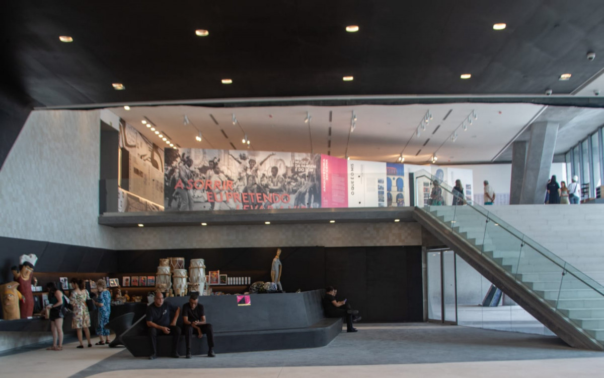 Primeira exposição temporária do espaço aberto ao público do museu da imagem e do som localizado em Copacabana, a zona sul do Rio de Janeiro na tarde dessa sexta-feira (08)
 - Erica Martin/O DIA