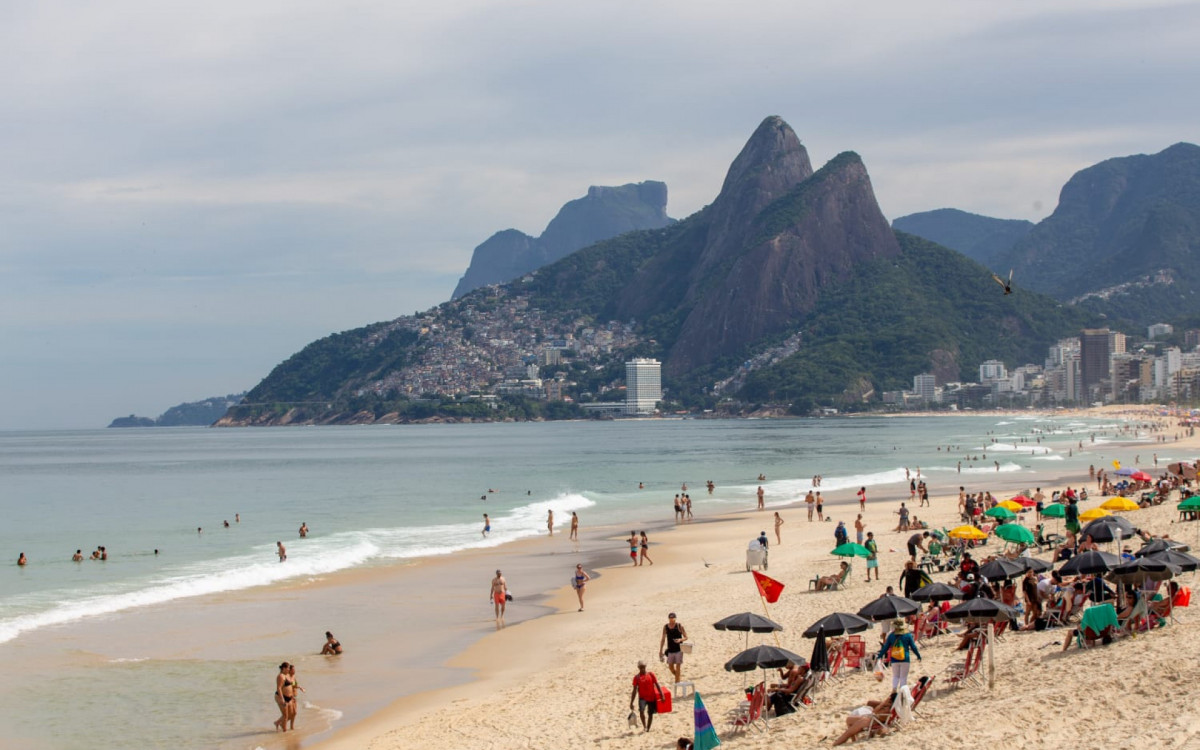 Clima do fim de semana será instável, com chegada de frente fria no domingo