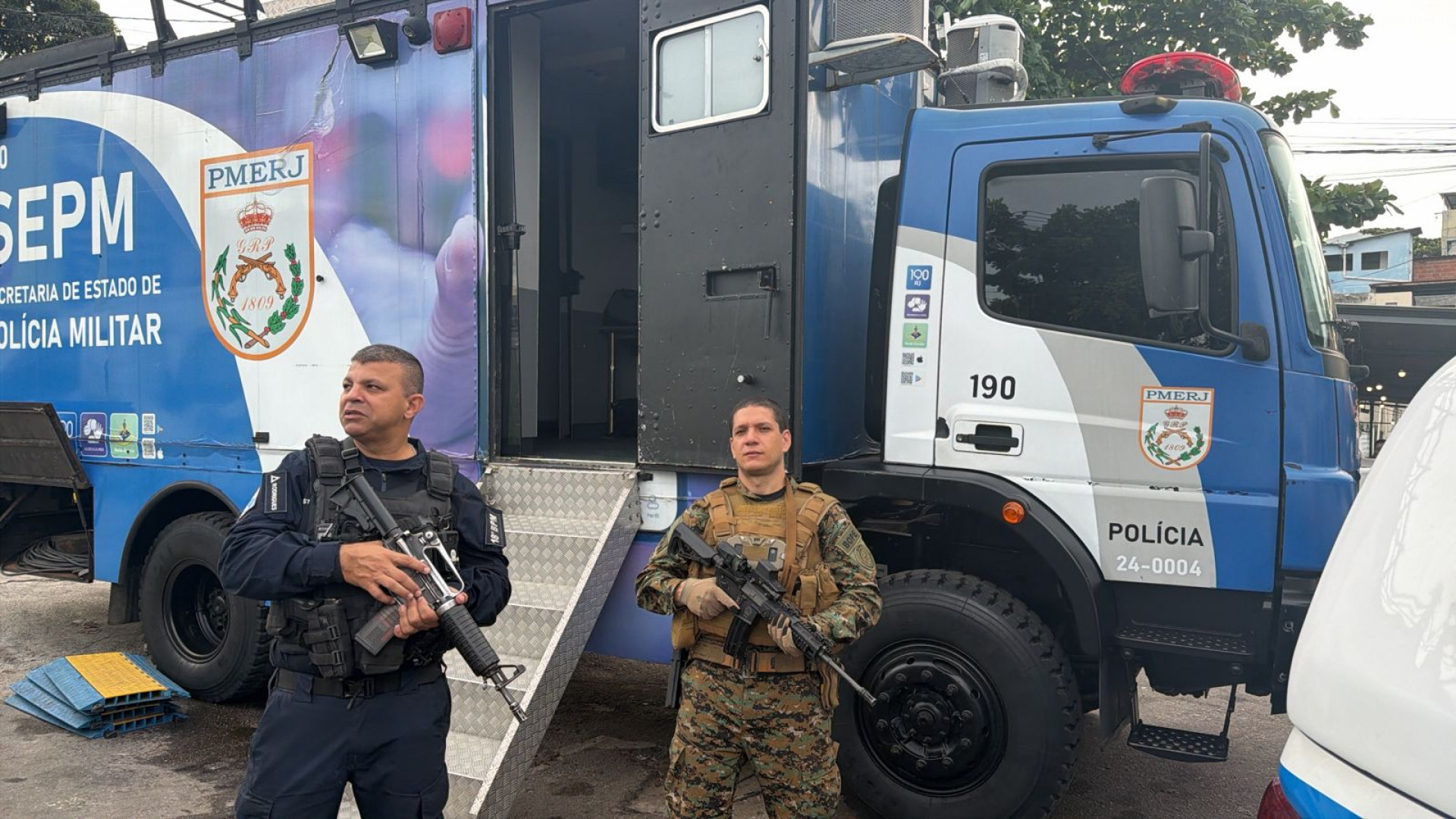 PM colocou carro comando na Gardênia Azul para monitorar criminosos - Divulgação / Polícia Militar