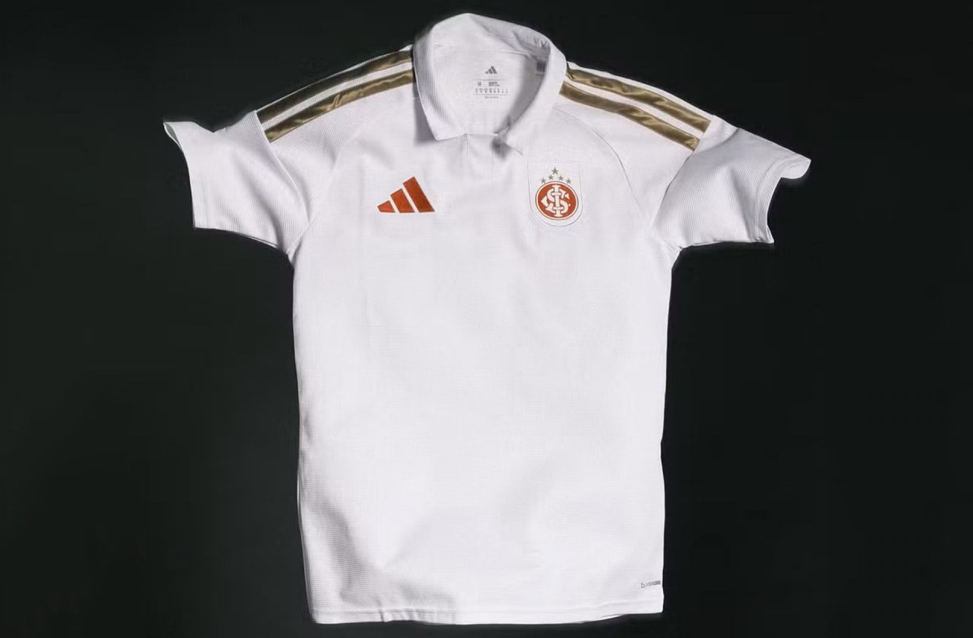 Internacional lan&ccedil;a nova camisa em homenagem ao Mundial de 2006