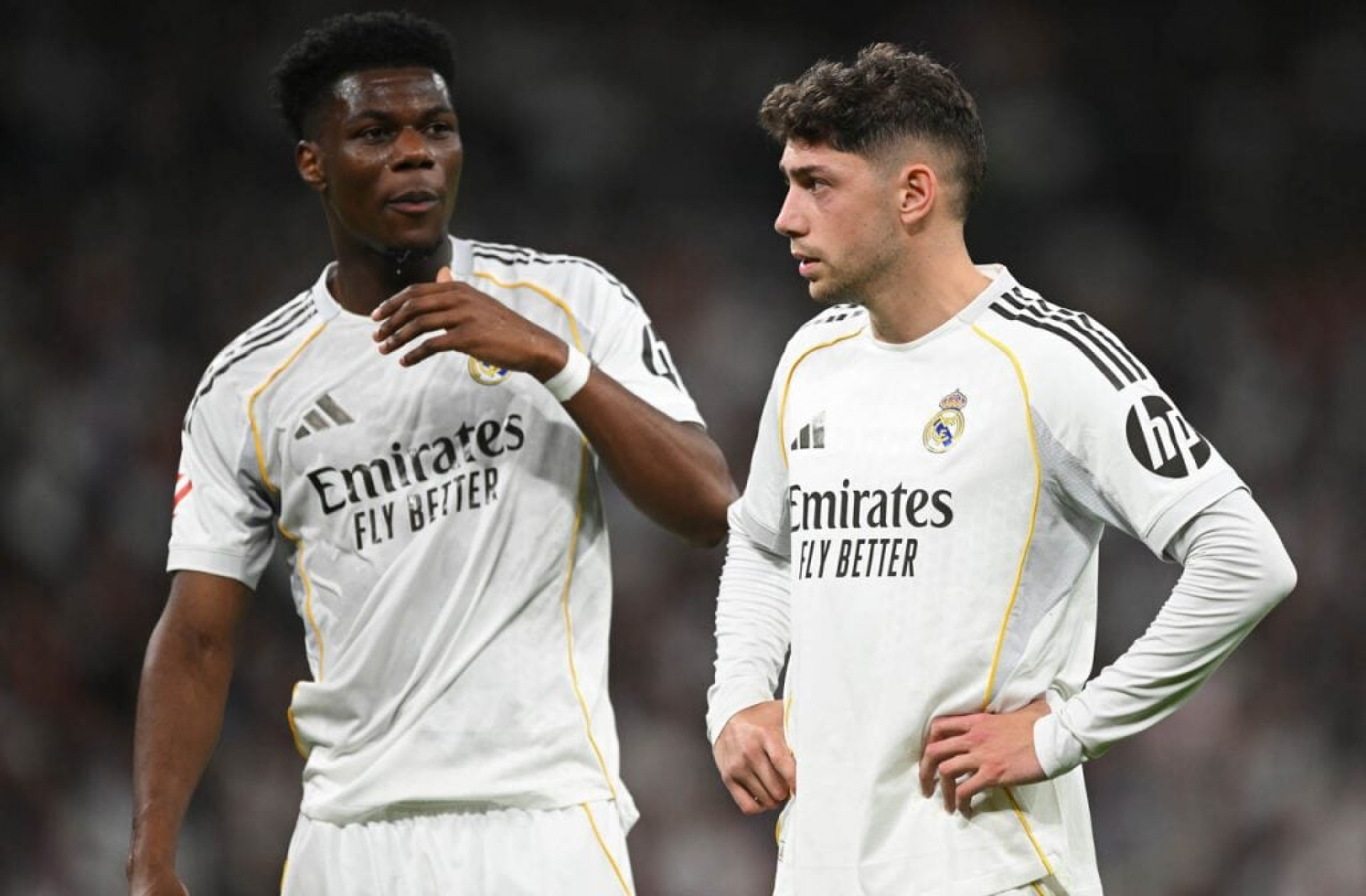 Real Madrid aplica multa milion&aacute;ria em Tchouam&eacute;ni e Valverde