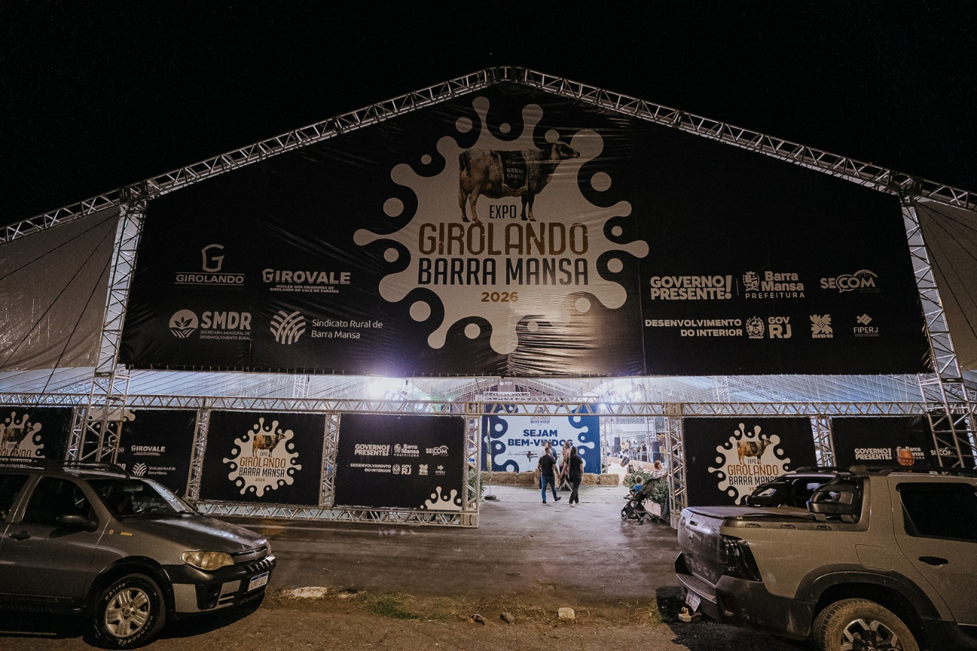 Furlani abre a Expo Girolando 2026 e destaca avanço da pecuária leiteira