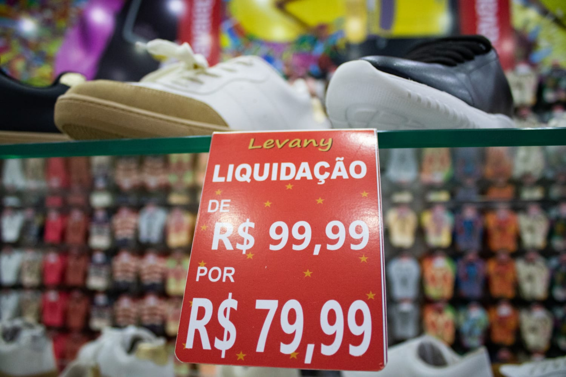 Na corrida pelo presente de Dia das Mães, consumidores aproveitam promoções na Saara - Érica Martin / Agência O Dia