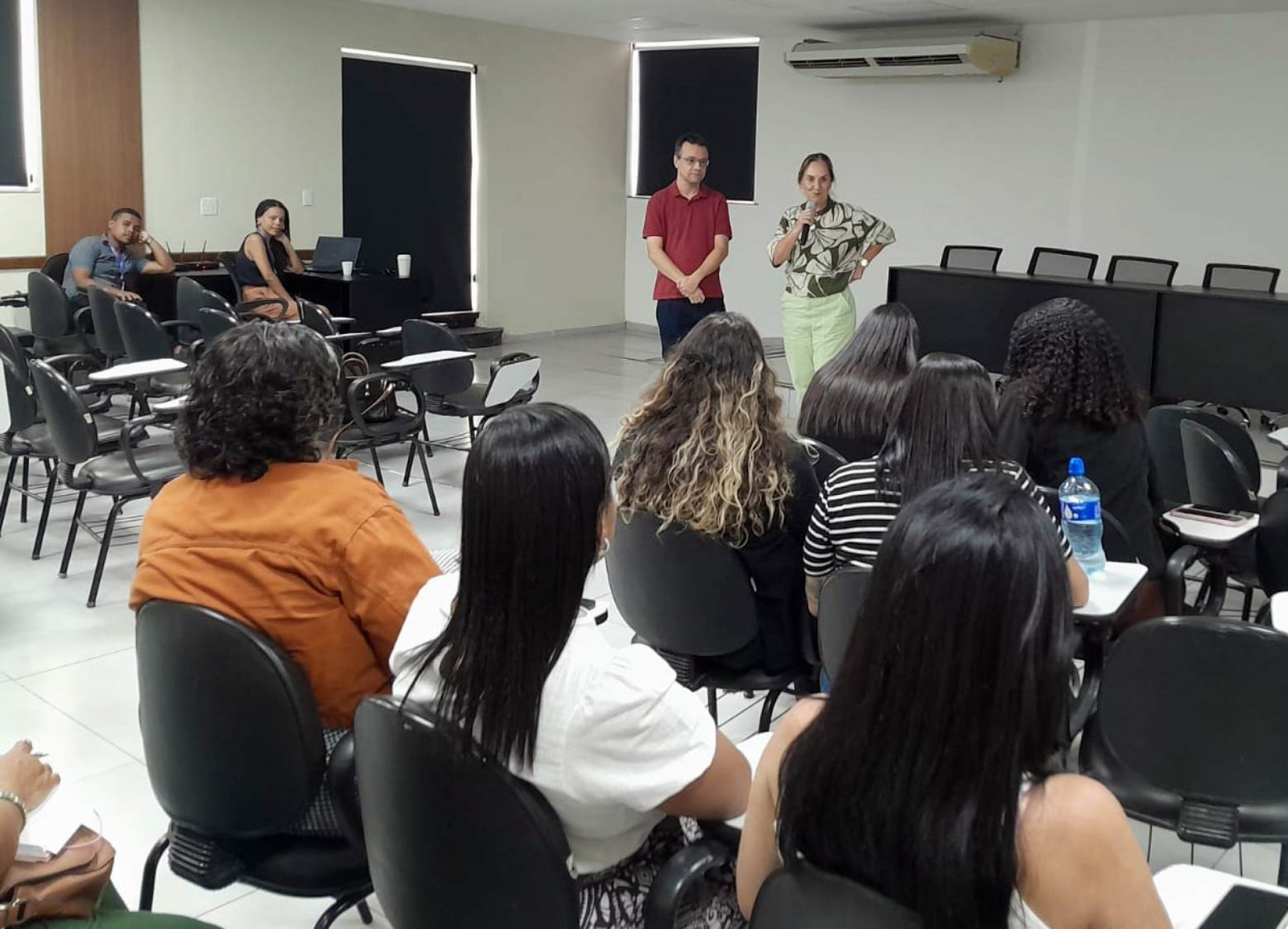 Prefeitura de Volta Redonda capacita profissionais de atendimento a mulheres em situação de violência
