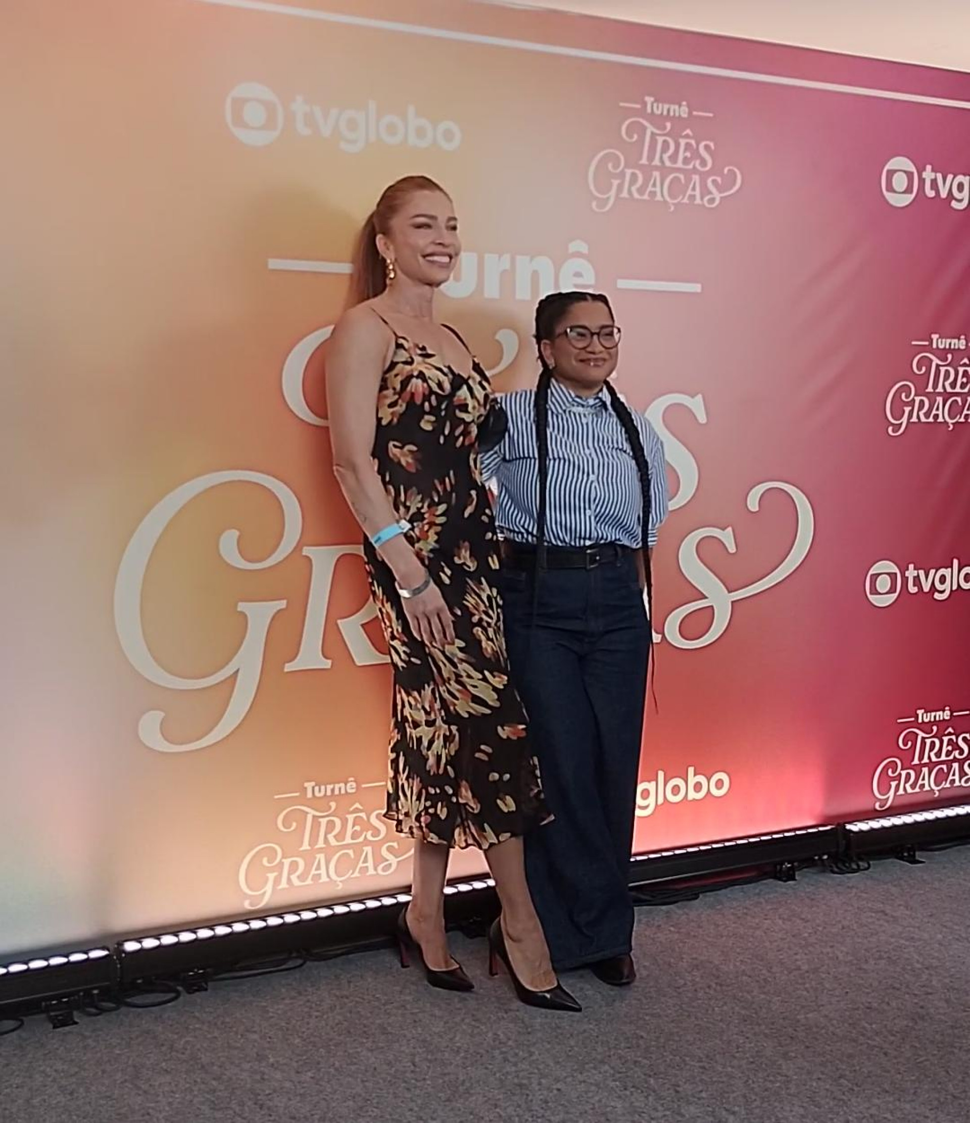 Intérprete de Arminda, Grazi Massafera posou com Milena Moreira  - Marco Moreira / Agência O Dia