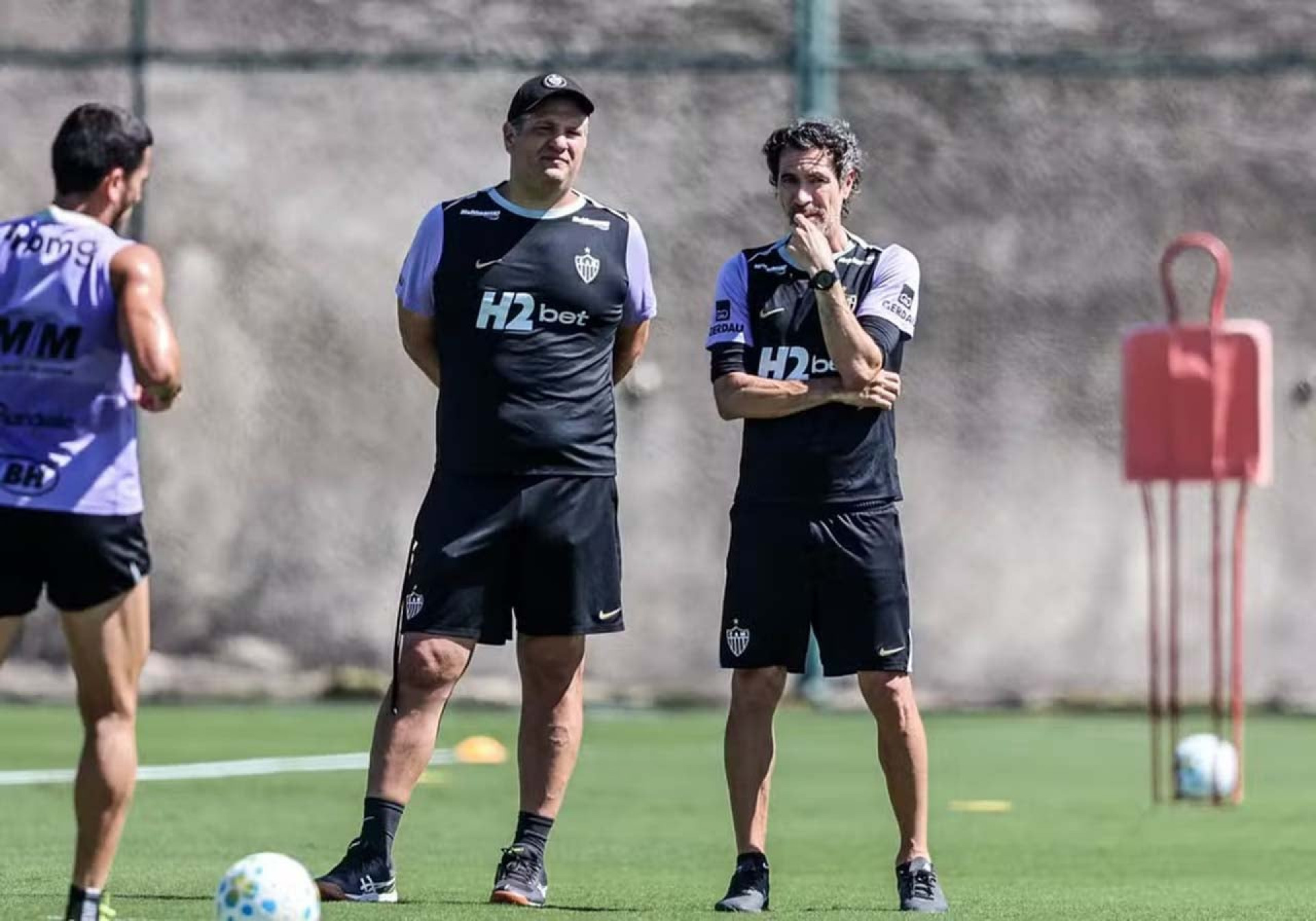 Sem Lyanco e Alan Franco, Atl&eacute;tico ter&aacute; retorno de Preciado contra o Botafogo