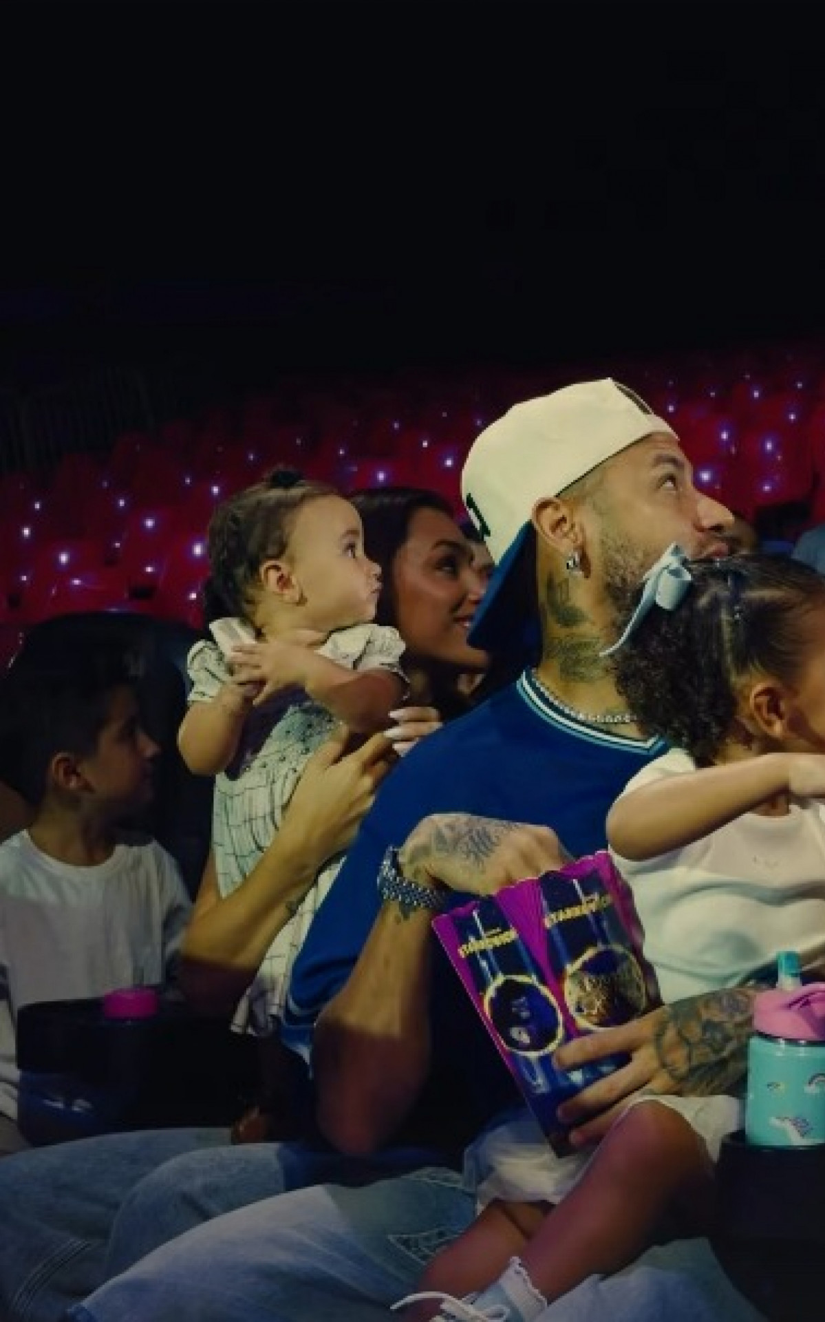 Neymar no circo com a família
