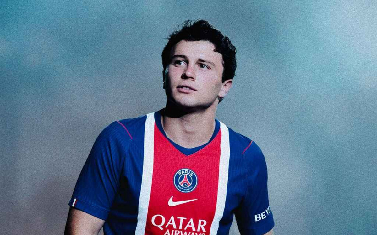 Paris Saint-Germain anuncia novo uniforme para a pr&oacute;xima temporada
