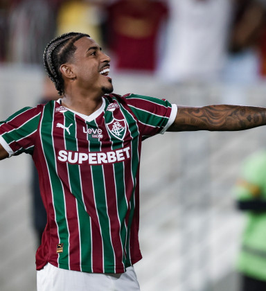 Clube italiano tem interesse em John Kennedy, do Fluminense