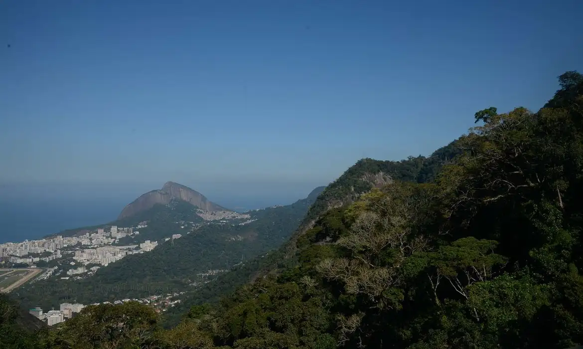 Visitação recorde em parques nacionais injeta R$ 20 bilhões no PIB