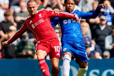 Liverpool e Chelsea ficam no empate em 1 a 1 pela Premier League