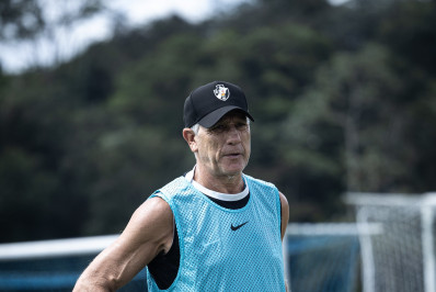 Vasco tenta não sofrer gol pela primeira vez no Brasileirão