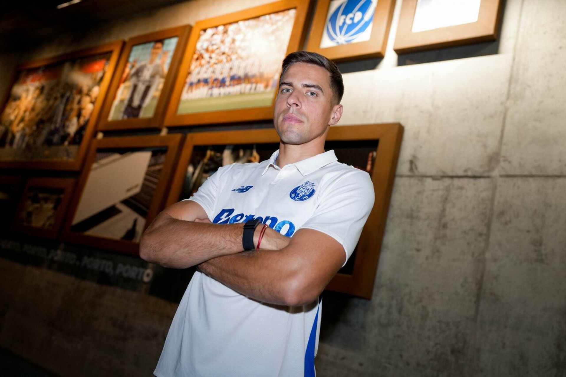 Criminoso invade casa de atleta do Porto e rouba quase R$ 1 milh&atilde;o