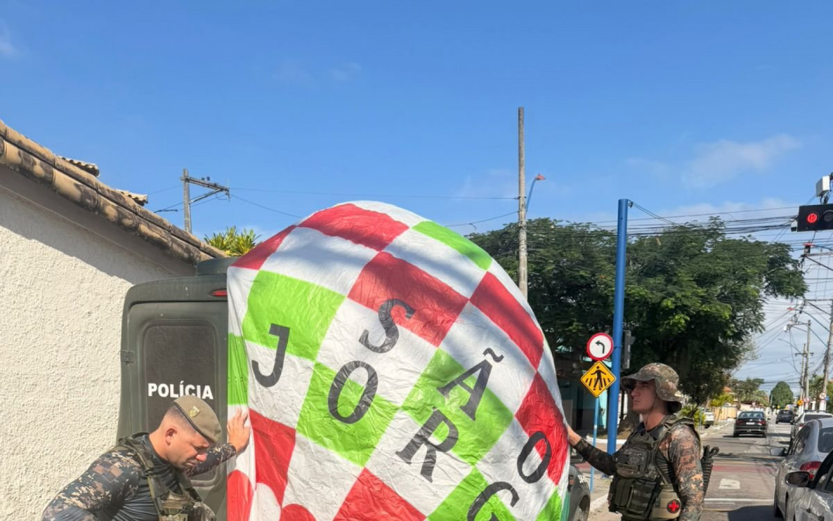 Artefato apreendido por agentes do Comando de Pol&iacute;cia Ambiental 