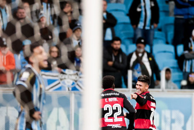 Autor do gol, Carrascal exalta jogo do Flamengo 'como planejado'