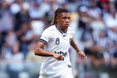 Textor critica Danilo e indica provável destino: 'Vai acabar no Palmeiras'