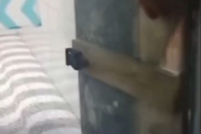 Vídeo: agentes descobrem passagem secreta em presídio para detentos terem relações sexuais