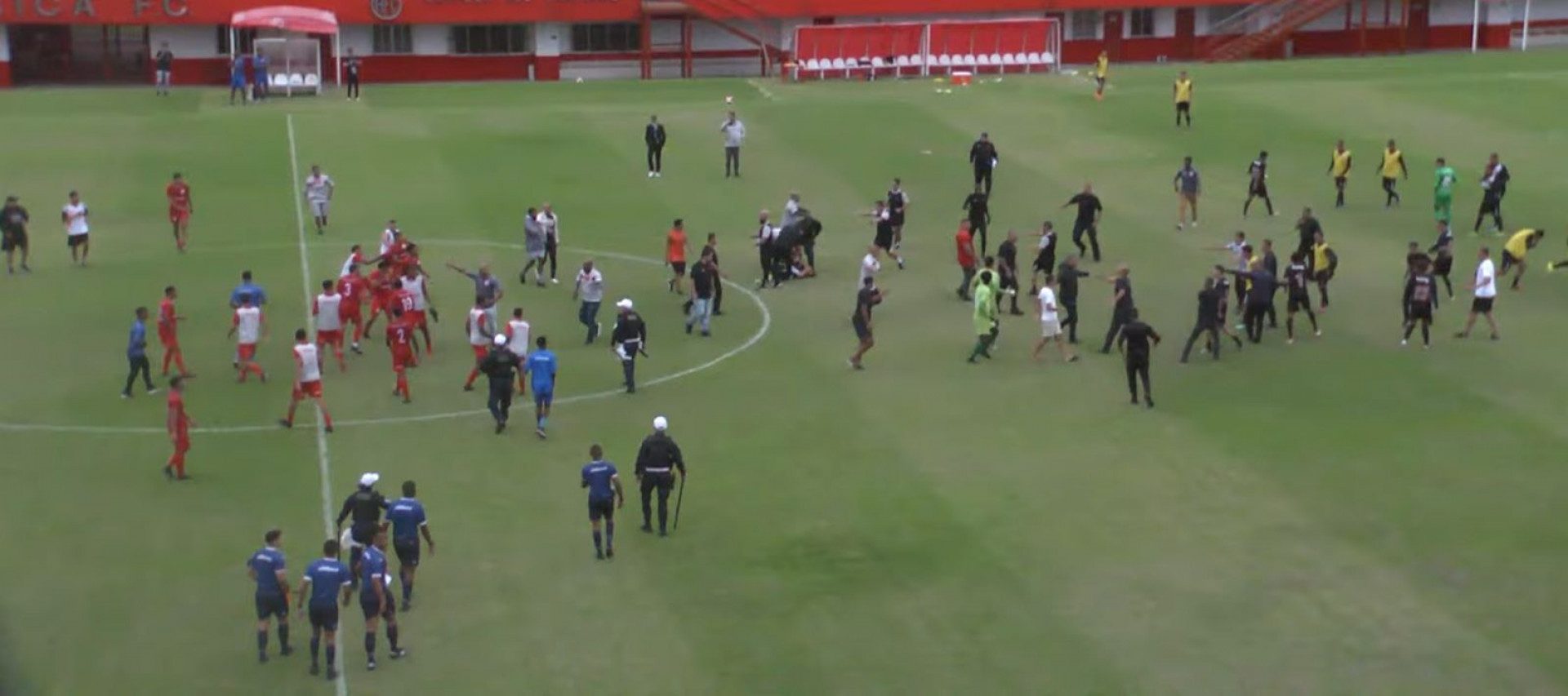 Vasco é campeão no sub-20 em jogo marcado por briga generalizada no fim