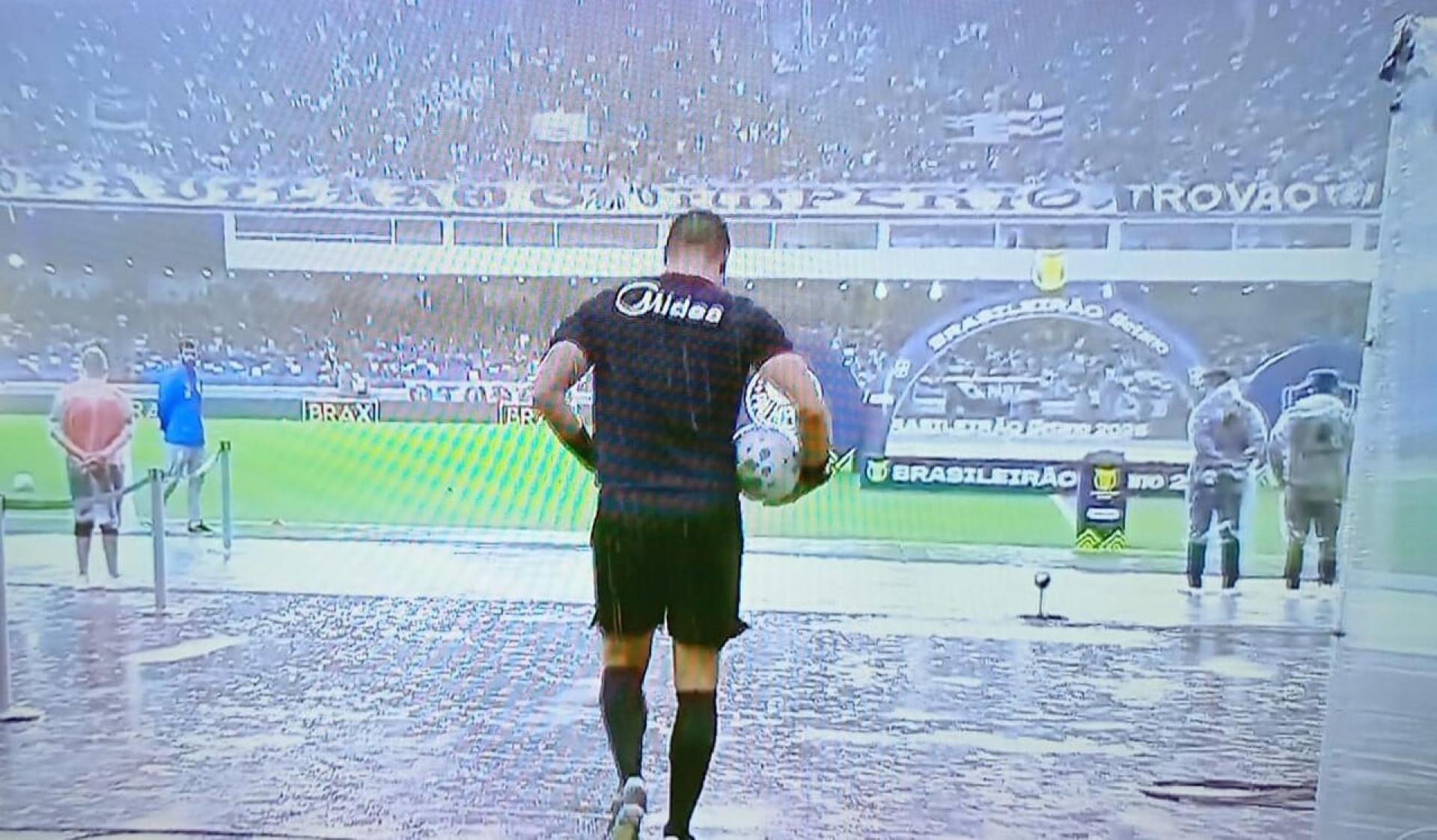 Forte chuva em Bel&eacute;m atrasa o in&iacute;cio de Remo x Palmeiras