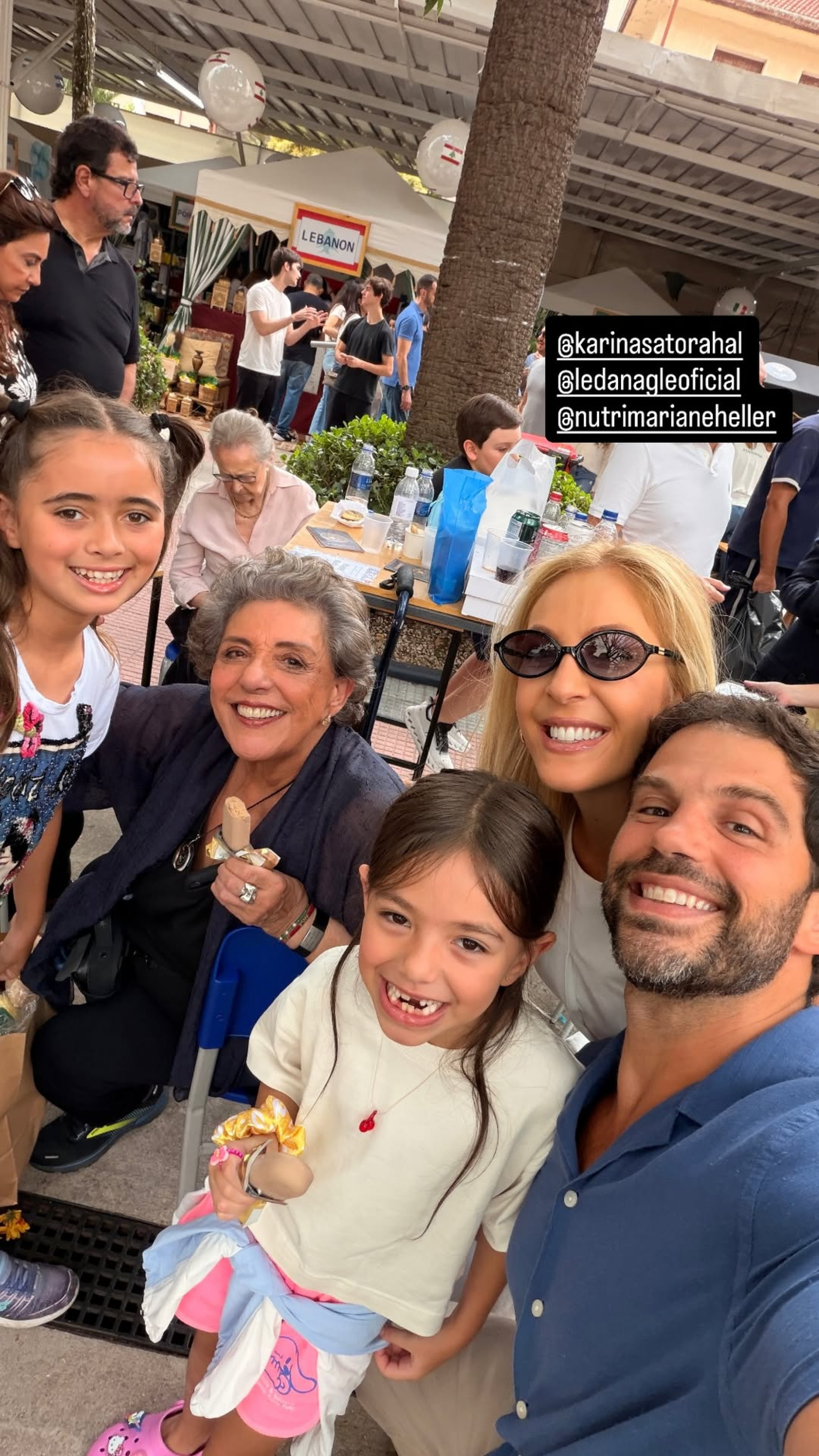 Duda Nagle e Mariane Heller com Zoe, Leda Nagle e Manuela (filha de Karina Sato) - Reprodução/Instagram