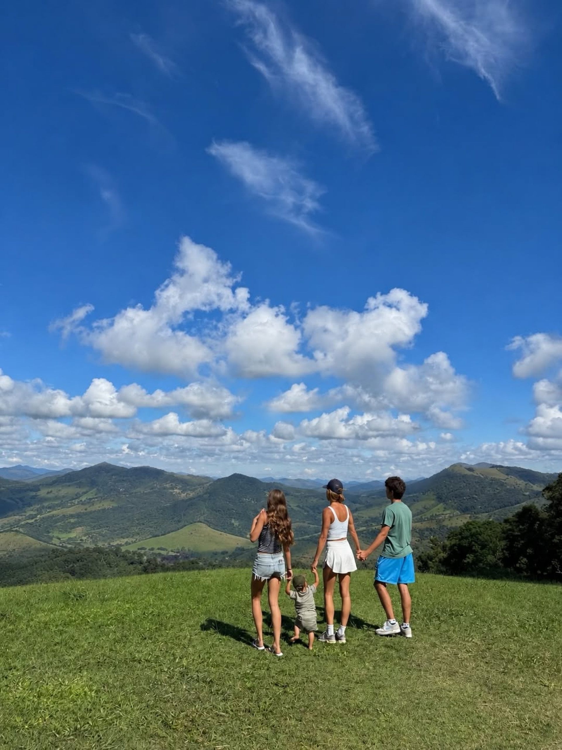 Gisele Bündchen e os filhos, Benjamin, Vivian e River - Reprodução / Instagram