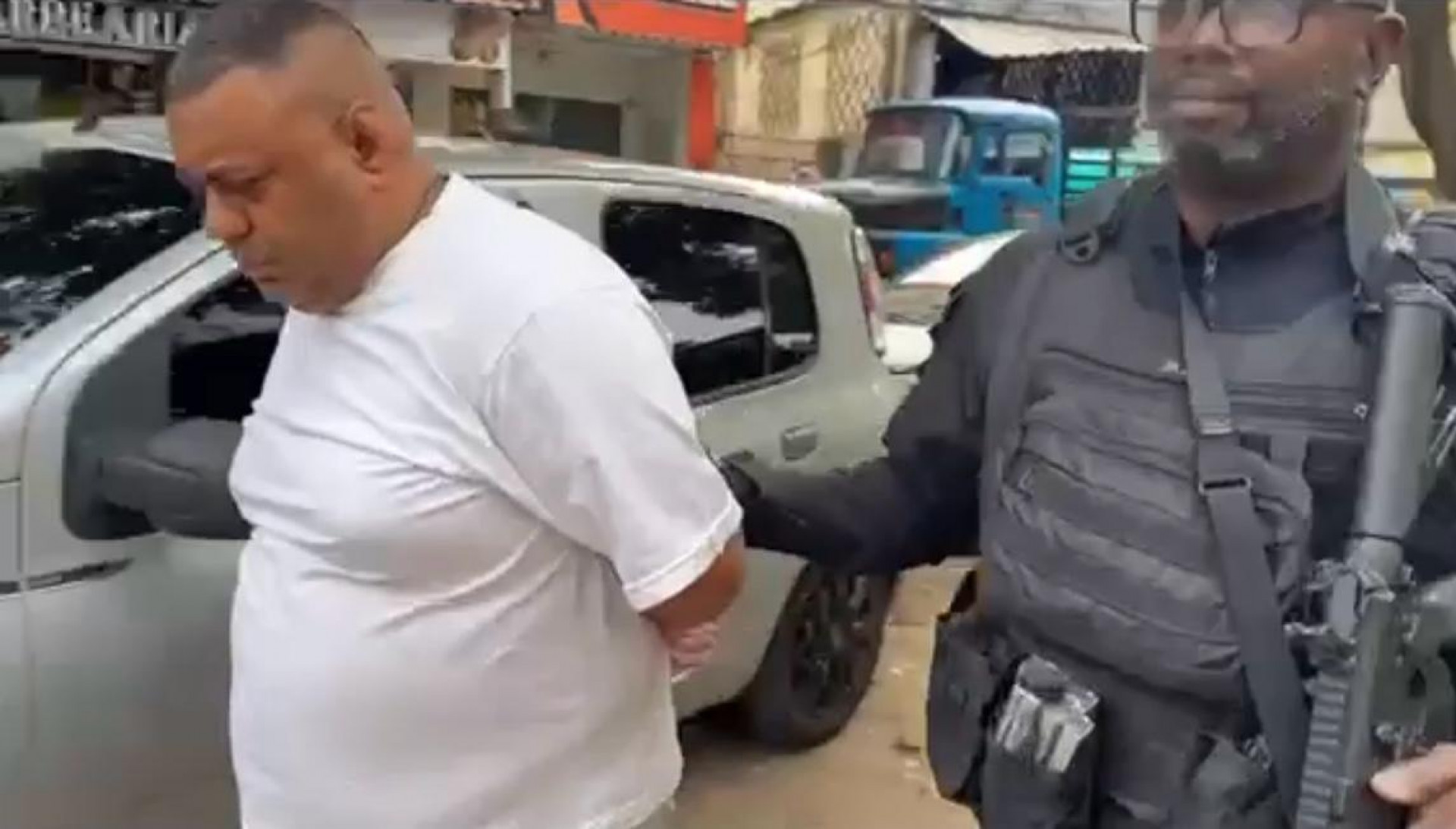 Um homem foi preso por tr&aacute;fico de drogas em um carro de luxo