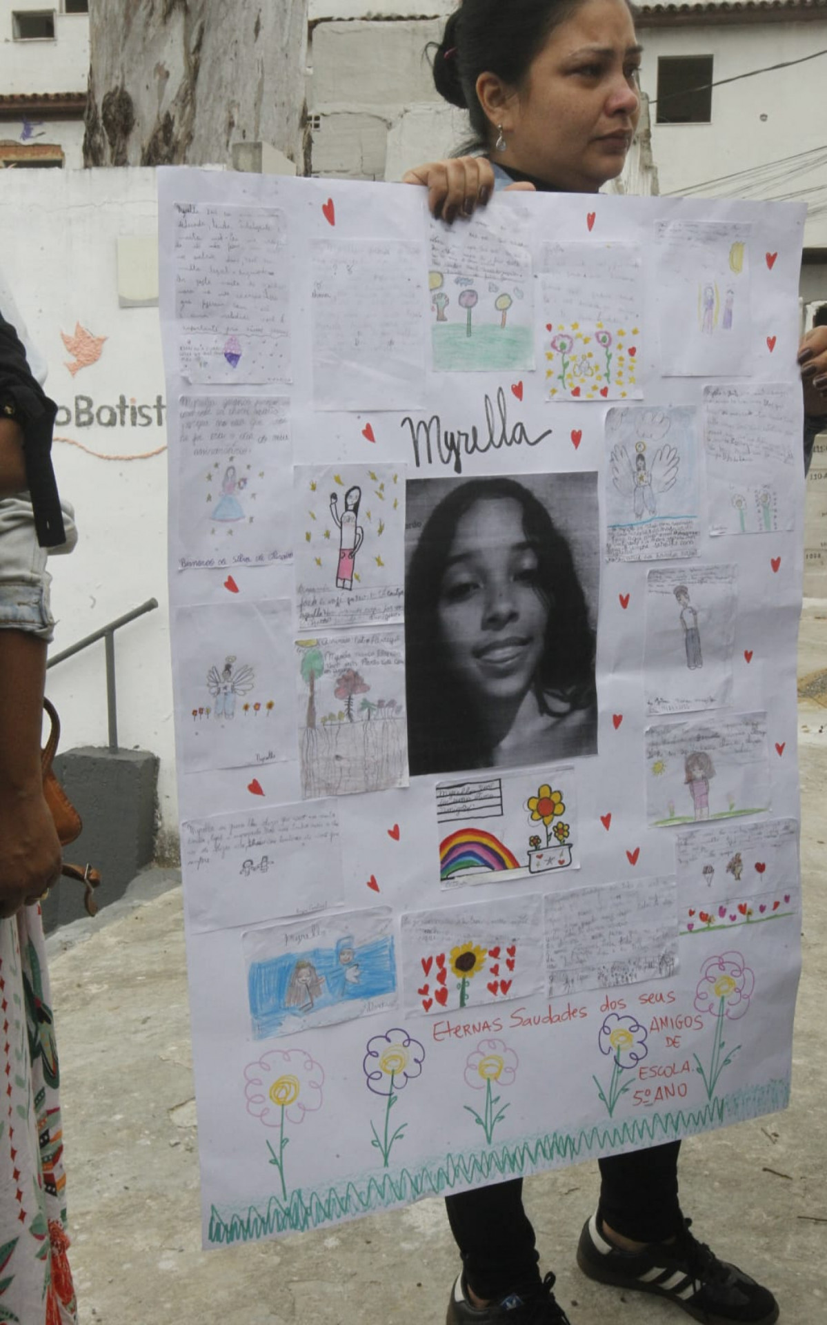 Mãe acredita que companheira planejou morte de enteada: 'Ela acabou com minha vida'