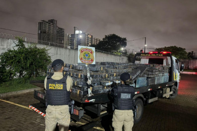 PF e PM apreendem cinco toneladas de maconha no Paraná
