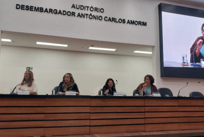 Volta Redonda marca presença em capacitação sobre abrigamento e proteção à mulher no estado