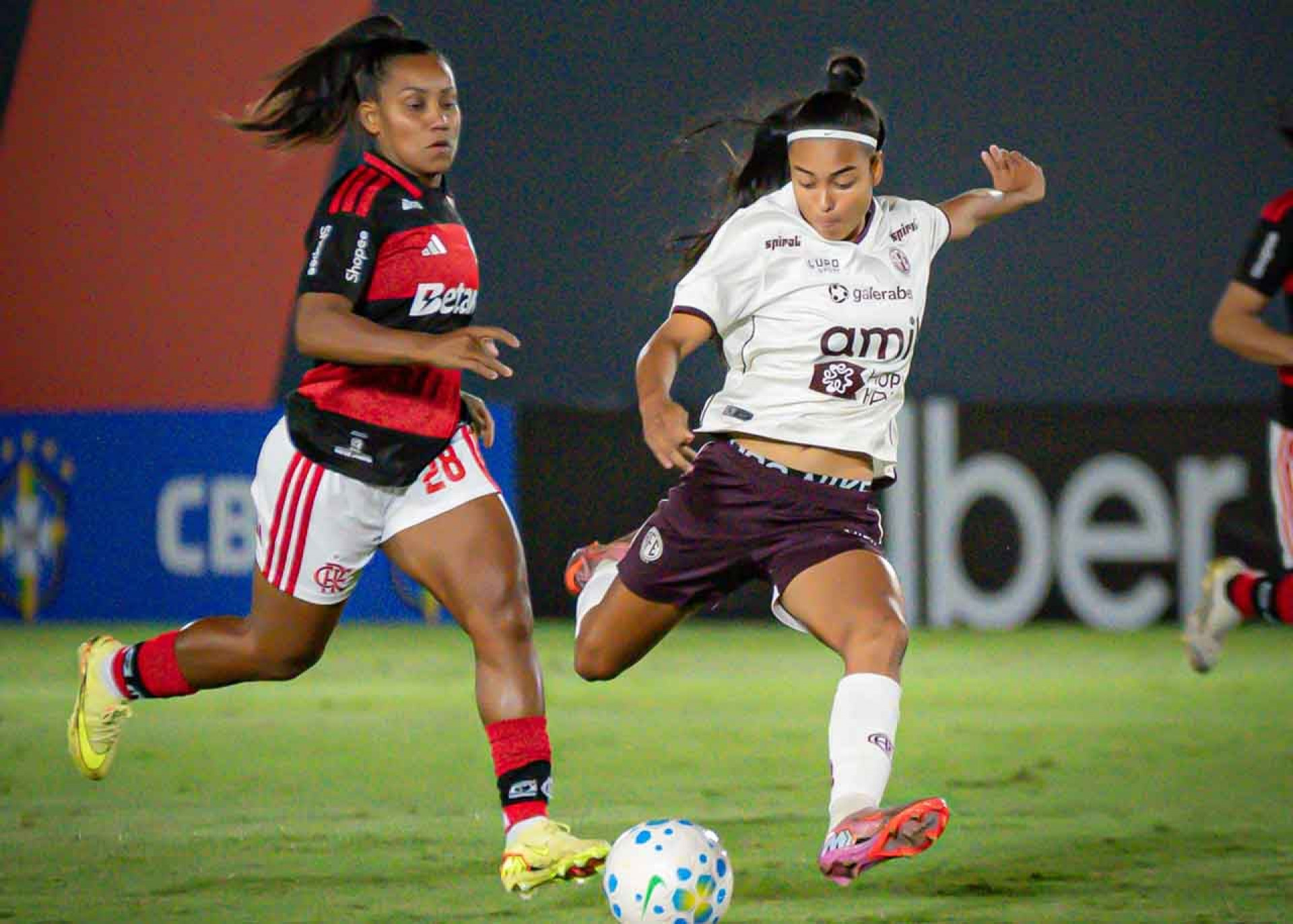 Flamengo busca empate no fim com Ferrovi&aacute;ria pelo Brasileir&atilde;o Feminino