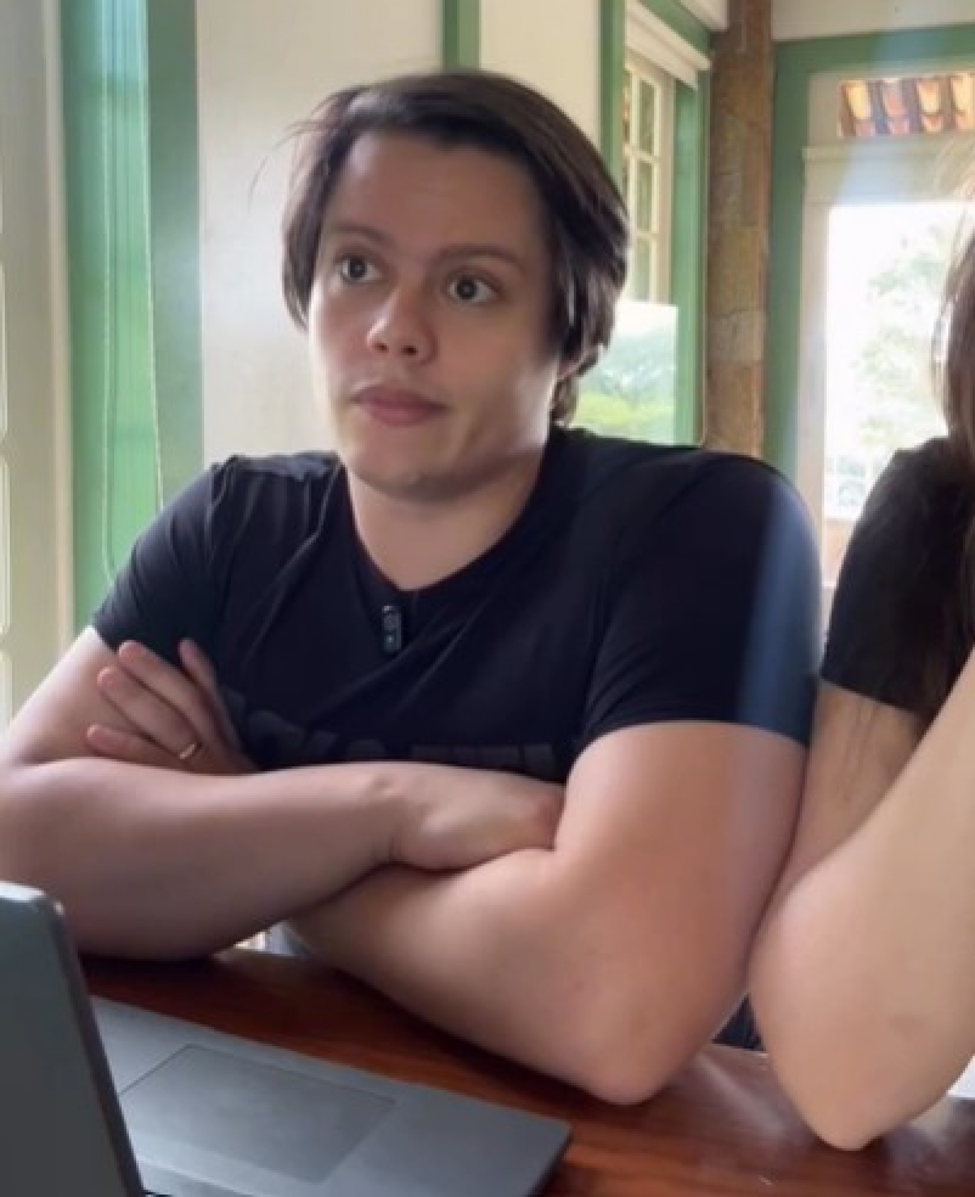 Lucas Cardi em pronunciamento após sofrer comentários gordofóbicos e homofóbicos nas redes - Reprodução / Instagram
